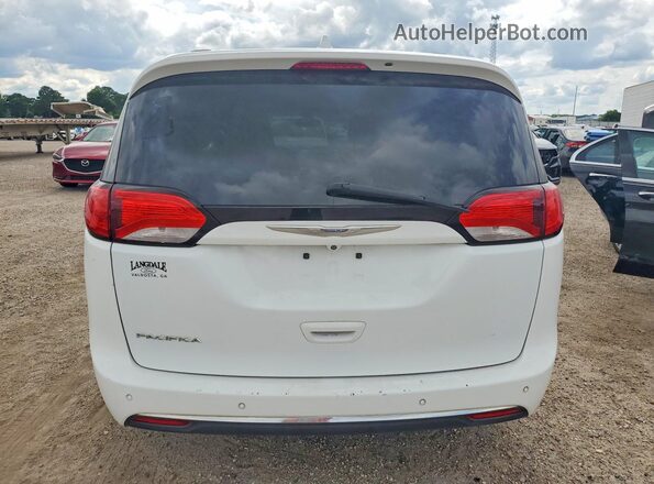 2C4RC1BG5HR739302 2017 CHRYSLER PACIFICA White Սալոնի դիմացի տեսք