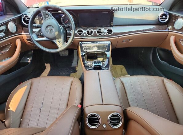 WDDZF4KB2HA193517 2017 MERCEDES-BENZ E Red Սարքավորումների վահանակի տեսք