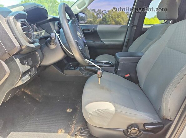 5TFRX5GN4LX169287 2020 TOYOTA TACOMA White Вид салону спереду