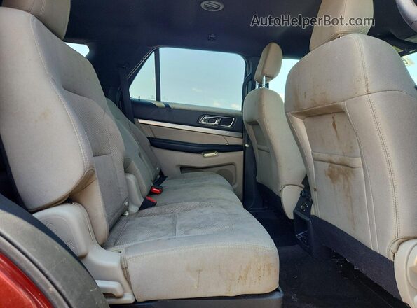 1FM5K8DH8JGA89741 2018 FORD EXPLORER Red ძრავის განყოფილების ხედი