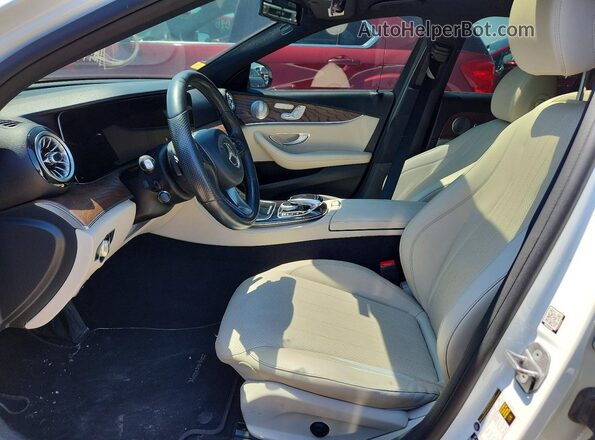 WDDZF4JB9HA019252 2017 MERCEDES-BENZ E White Dashboard view