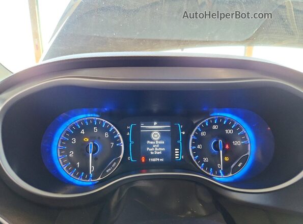 2C4RC1FG9JR111520 2018 CHRYSLER PACIFICA Blue Widok tylnych siedzeń