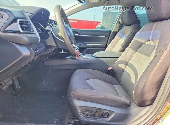 4T1B11HK4JU045627 2018 TOYOTA CAMRY Brown Вид панелі приладів