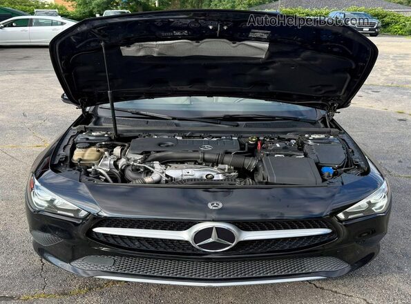 W1K5J4HB0LN087041 2020 MERCEDES-BENZ CLA-CLASS Black Widok deski rozdzielczej