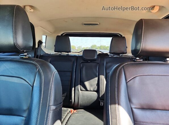 MAJ6P1WL6JC171287 2018 FORD ECOSPORT Gray Rear interior view