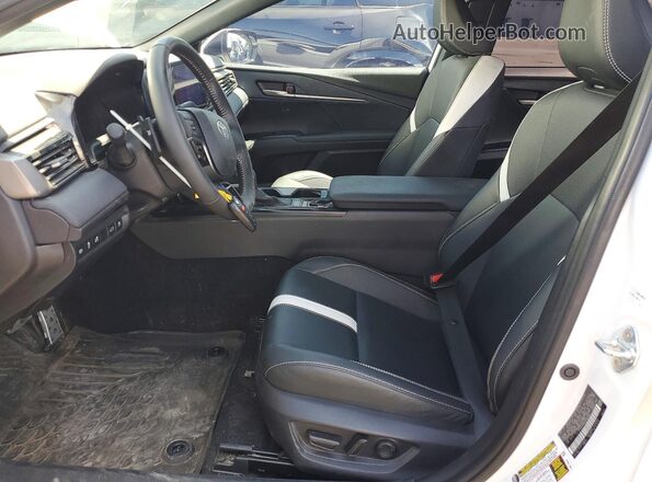 4T1DAACK0SU150084 2025 TOYOTA CAMRY White წინა პანელის ხედი