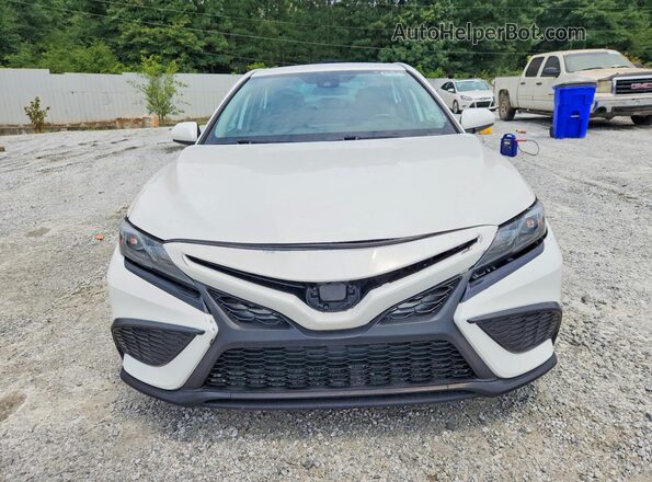 4T1G11AK7MU577331 2021 TOYOTA CAMRY White უკანა ხედი