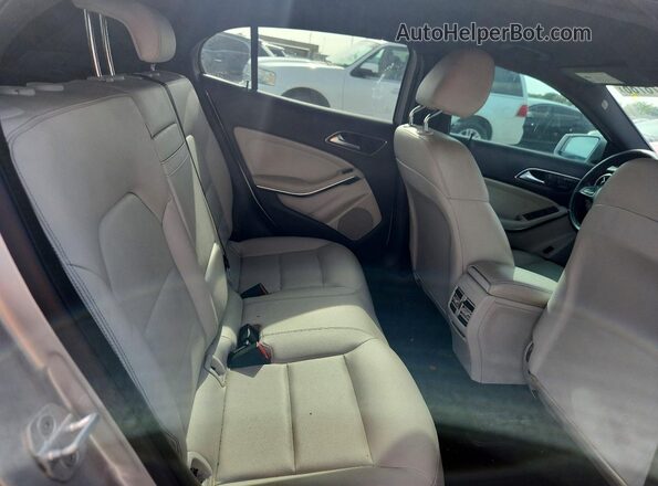 WDCTG4EB2HJ339305 2017 MERCEDES-BENZ GLA-CLASS Silver Rear interior view
