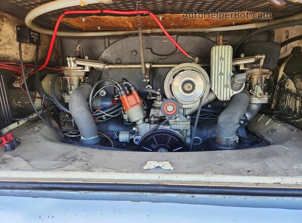 2312012756 1970 VOLKSWAGEN TRANSORTER White Vista del compartimento del motor