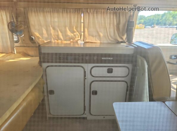 2312012756 1970 VOLKSWAGEN TRANSORTER White Vista interior trasera