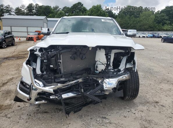 3C6SRFJP8T4167910 2026 RAM 1500 White Widok wnętrza 360 stopni