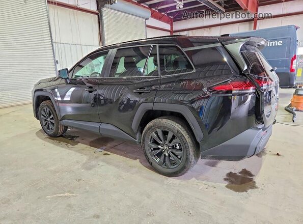 2T36CRAV9TC018823 2026 TOYOTA RAV4 Black Trasero derecho