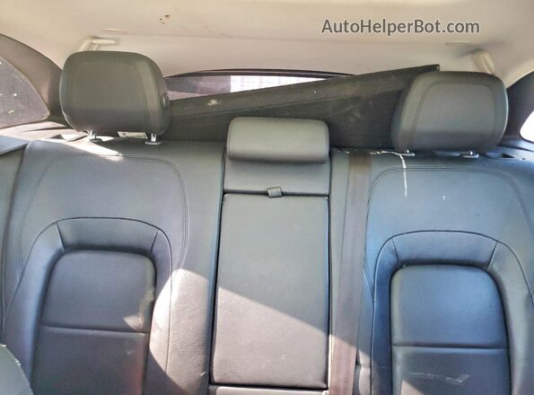 SADCJ2EX7NA692114 2022 JAGUAR F-PACE White Widok wnętrza z tyłu