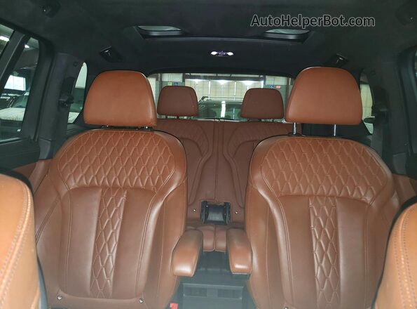 5UXCX4C55KLS37056 2019 BMW X7 Blue უკანა სალონის ხედი