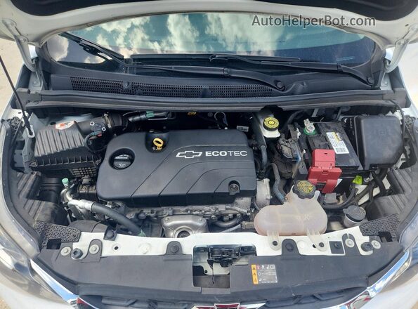 KL8CD6SA4MC740156 2021 CHEVROLET SPARK White Engine compartment view