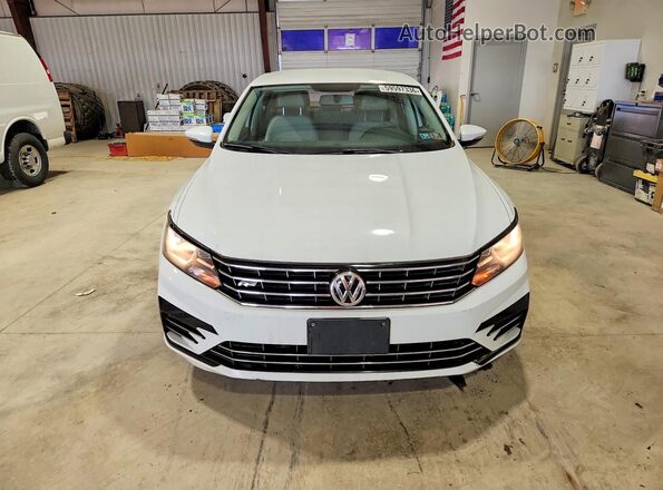 1VWAA7A39JC008016 2018 VOLKSWAGEN PASSAT White Вид ззаду