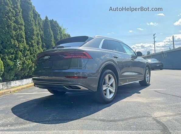 WA1AVAF10KD018936 2019 AUDI Q8 Gray Դիմացի տեսք