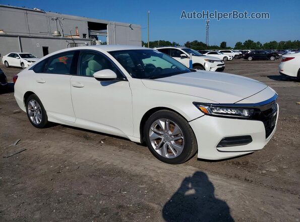 1HGCV1F17JA041324 2018 HONDA ACCORD White Widok z przodu