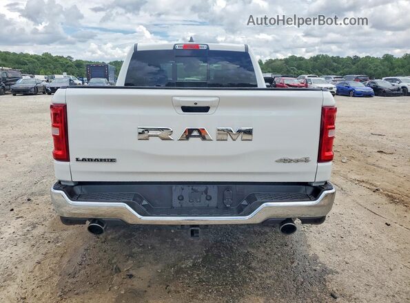 3C6SRFJP8T4167910 2026 RAM 1500 White Widok wnętrza z przodu