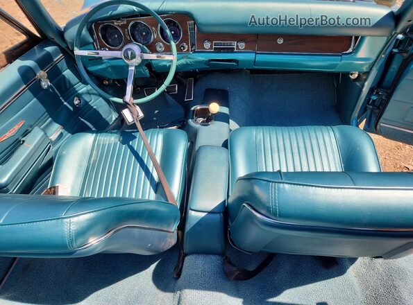 242678B116335 1968 PONTIAC UK Бирюзовый Вид панели приборов