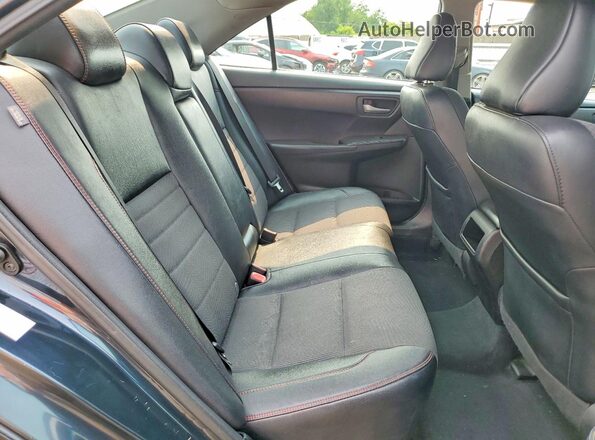 4T1BF1FKXHU299180 2017 TOYOTA CAMRY Черный Вид задней части салона