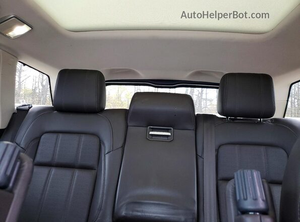 SALWV2SV7JA808639 2018 LAND ROVER RANGE Silver უკანა სავარძლების ხედი