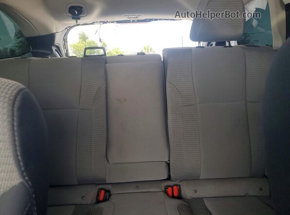 4S4BTAFC4S3301925 2025 SUBARU OUTBACK White Вид задньої частини салону