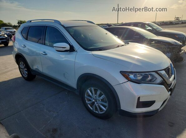 KNMAT2MT9JP573127 2018 NISSAN ROGUE White Front view