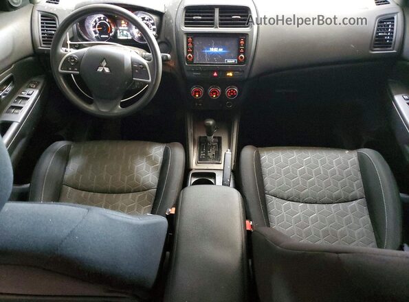 JA4ARUAU7PU004448 2023 MITSUBISHI OUTLANDER Red Widok zestawu wskaźników