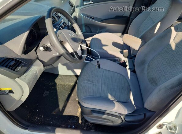KMHCT4AE5GU075832 2016 HYUNDAI ACCENT White წინა პანელის ხედი