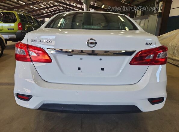 3N1AB7AP5HY351610 2017 NISSAN SENTRA White Vista interior delantera