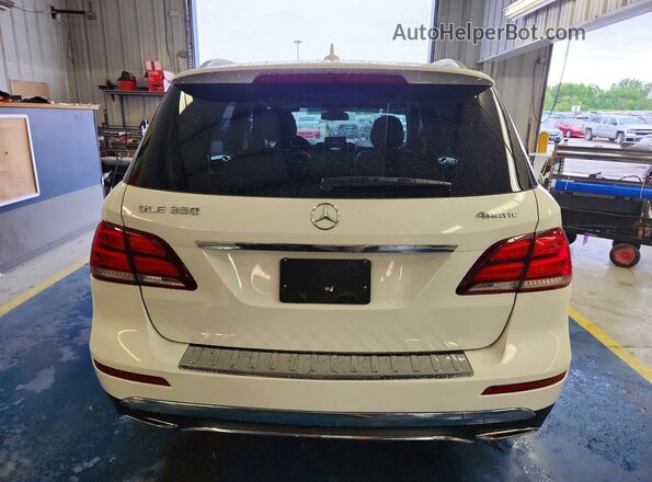 4JGDA5HB6HA901375 2017 MERCEDES-BENZ GLE White Front interior view