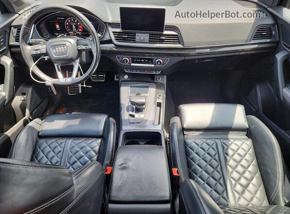 WA1A4AFY6J2028901 2018 AUDI SQ5 Black Սարքավորումների վահանակի տեսք
