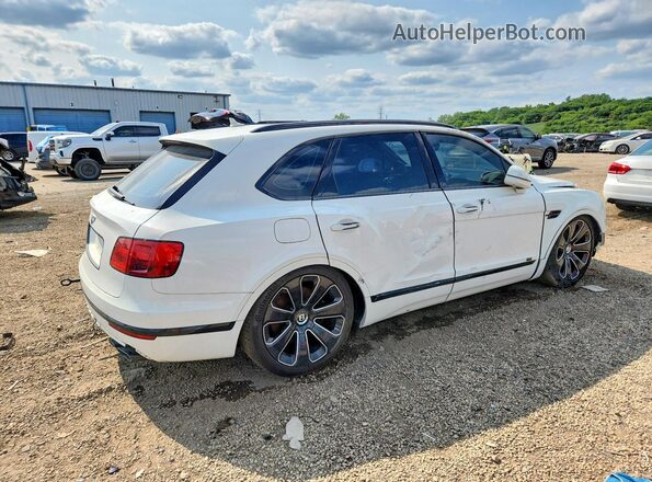 SJAAM2ZV9LC029665 2020 BENTLEY BENTAYGA Белый Передняя правая четверть