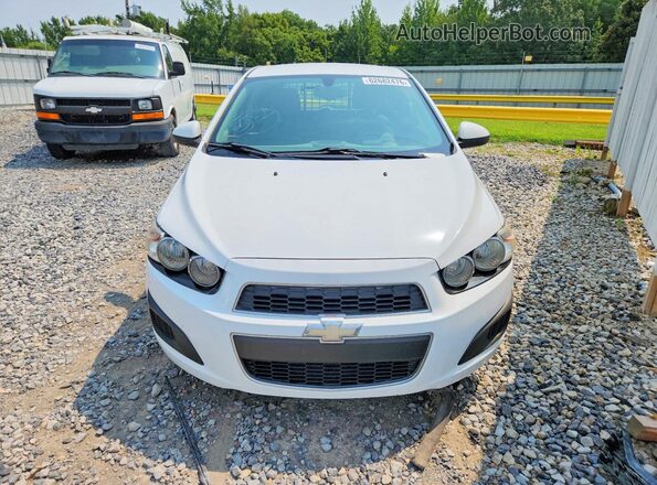 1G1JA6SH5G4174410 2016 CHEVROLET SONIC White Rear view