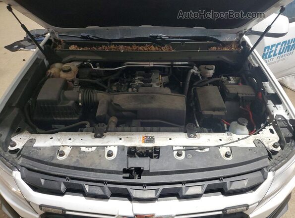 1GCHSCEA7N1246884 2022 CHEVROLET COLORADO White Vista del compartimento del motor