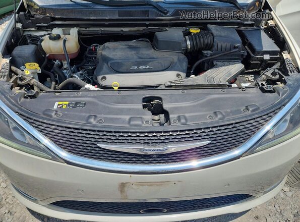 2C4RC1GG7HR659072 2017 CHRYSLER PACIFICA White VIN կոդի պիտակի տեսք