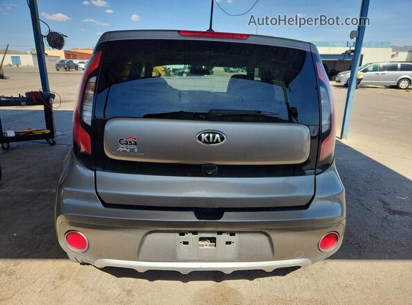 KNDJP3A59H7449675 2017 KIA SOUL Brown Вид салону спереду