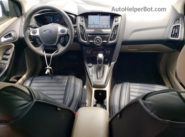 1FADP3R45HL261807 2017 FORD FOCUS Серебряный Вид щитка приборов