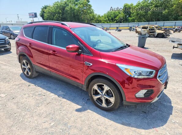 1FMCU9G93HUA82199 2017 FORD ESCAPE Red Widok z przodu