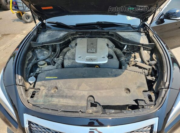 JN1BY1AR8HM770135 2017 INFINITI Q70 Black Вид підкапотного простору
