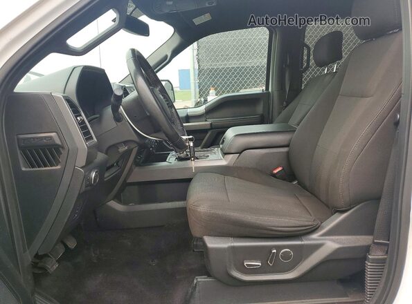 1FTEW1EG4HFB95299 2017 FORD F150 White Widok deski rozdzielczej