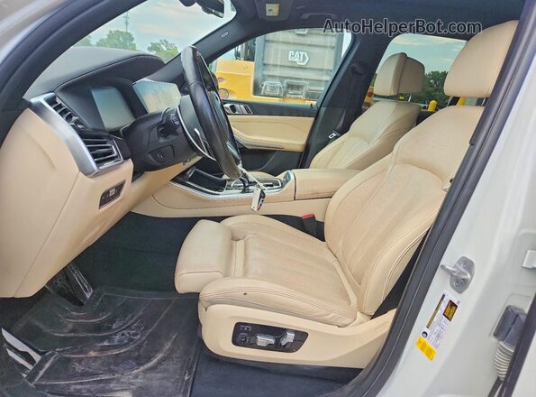 5UXCR4C06M9F75244 2021 BMW X5 White წინა პანელის ხედი