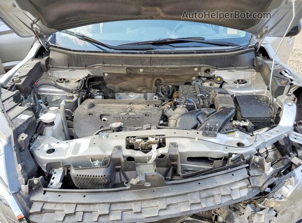 JA4ARUAU5TU011716 2026 MITSUBISHI OUTLANDER Silver Vista del compartimento del motor