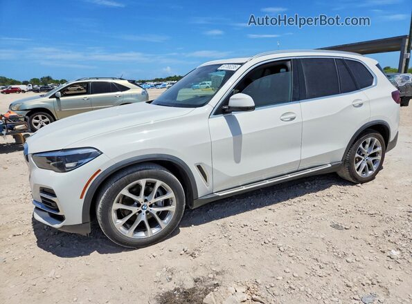 5UXCR4C00N9K13599 2022 BMW X5 White Rear left