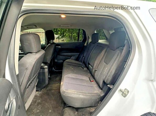 2GKFLSEK8H6121583 2017 GMC TERRAIN White Widok komory silnika