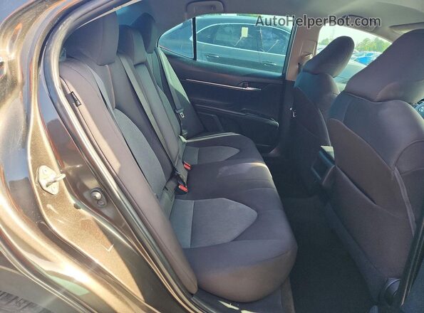 4T1B11HK4JU045627 2018 TOYOTA CAMRY Brown Вид задньої частини салону