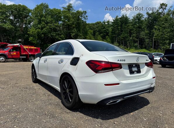 WDD3G4FB7KW010619 2019 MERCEDES-BENZ A White Delantero derecho
