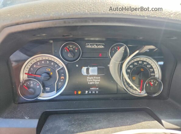 1C6RR7LTXJS236731 2018 RAM 1500 Black Vista de los asientos traseros