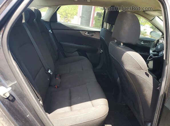 3KPF24AD5KE077065 2019 KIA FORTE Charcoal Widok wnętrza z tyłu